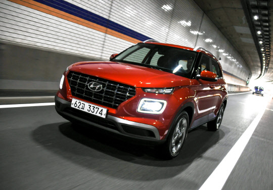 [ý±]ȥ Ǵ ̼   Ǽ ä  SUV